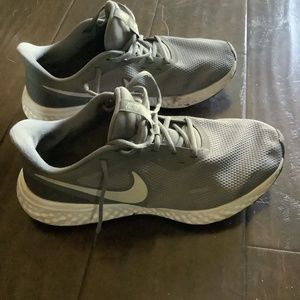 Men’s Nike Running size 11